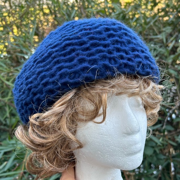 Reversible crochet wovenn beret winter hat OS